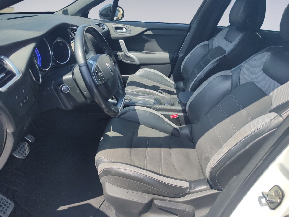 Citroën DS4 1.6 hdi 120 sport chic MOTEUR NEUF CHANGER CHEZ CITROEN
