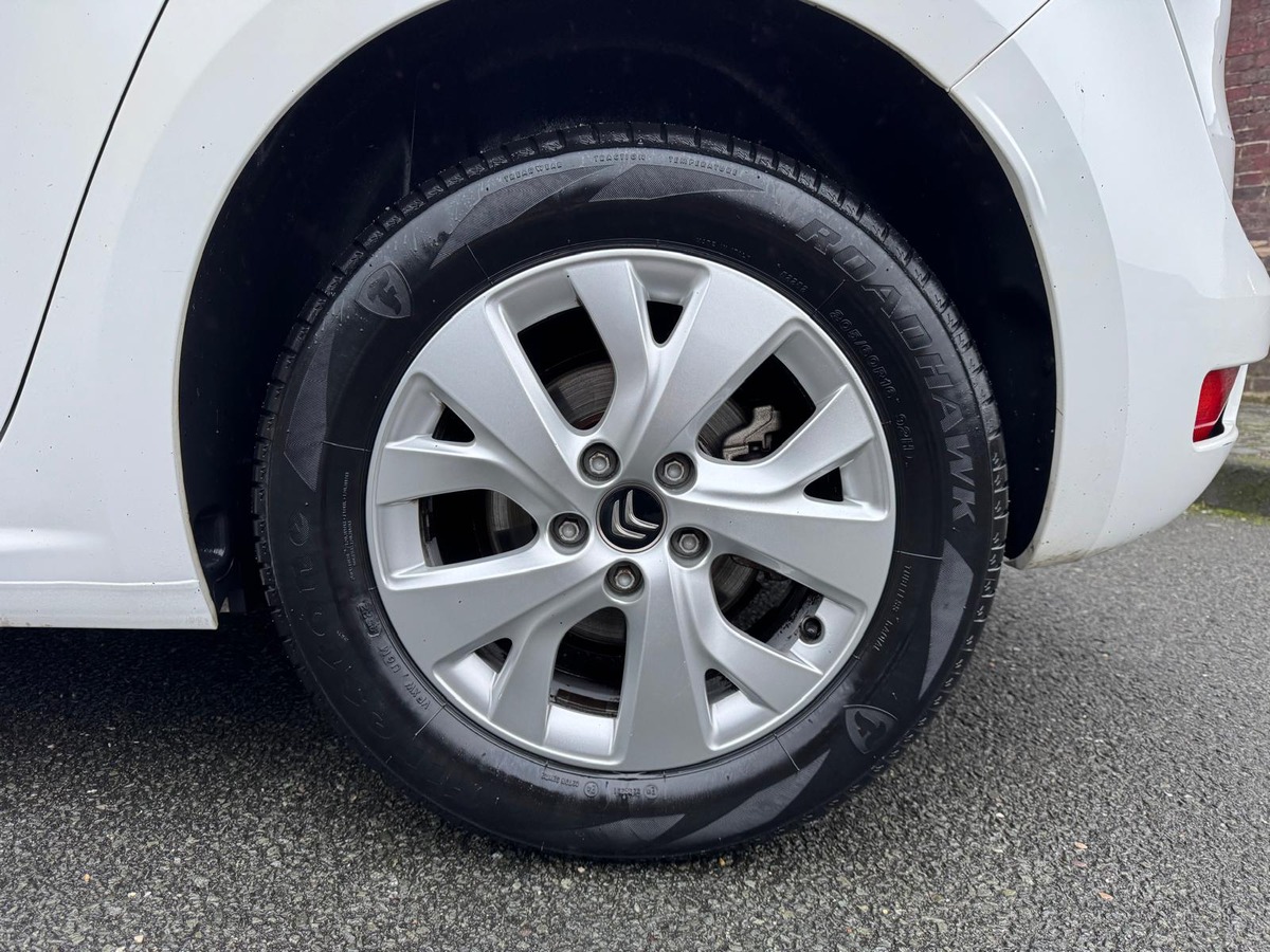 Citroën C4 SpaceTourer 1.2 130CV S&S LIVE - Première main