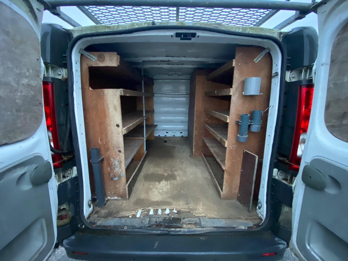 RENAULT Trafic 2.0 dci 90cv aménager bois 