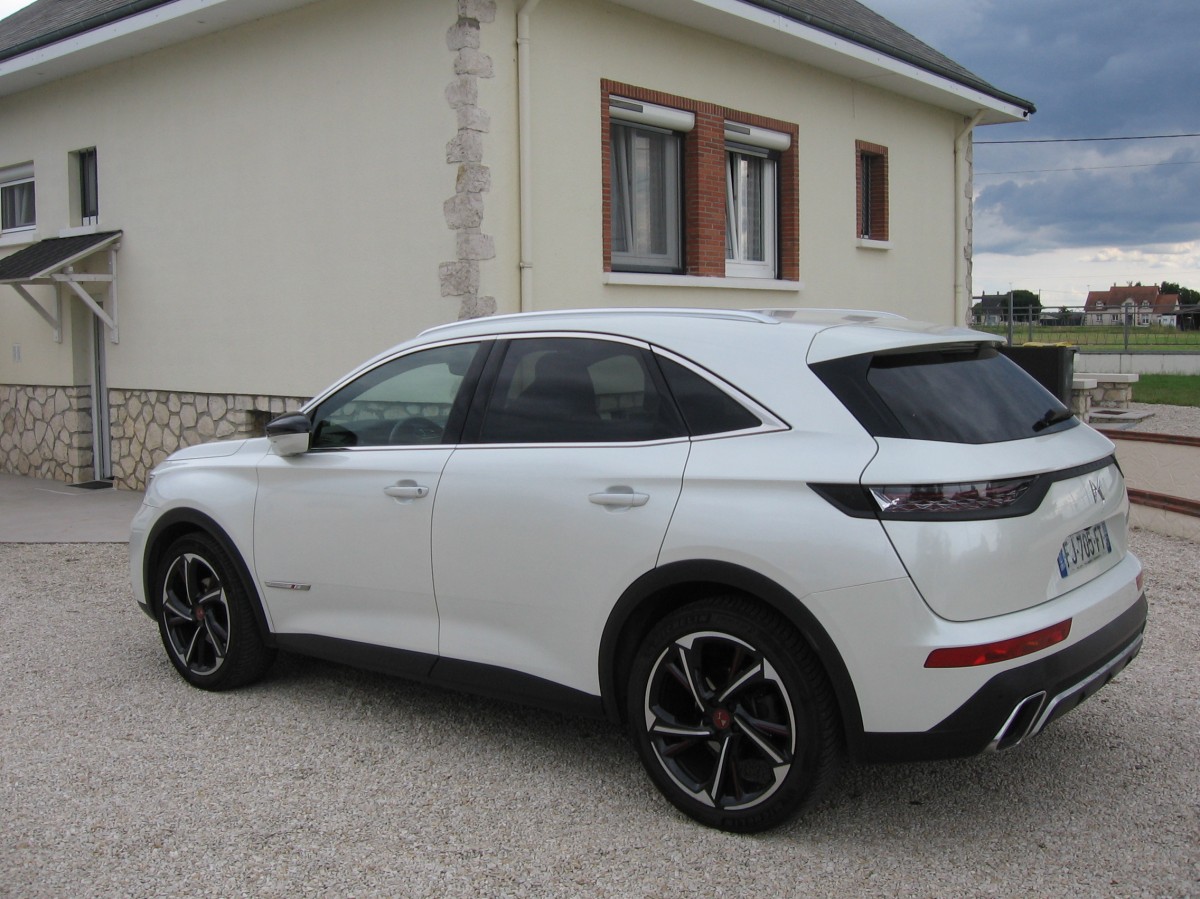 DS 7 CROSSBACK 2.0 HDI 180 CV | PACK NIGHT VISION | ROUE DE SECOURS | FAP NEUF ET DISTRIBUTION NEUVE