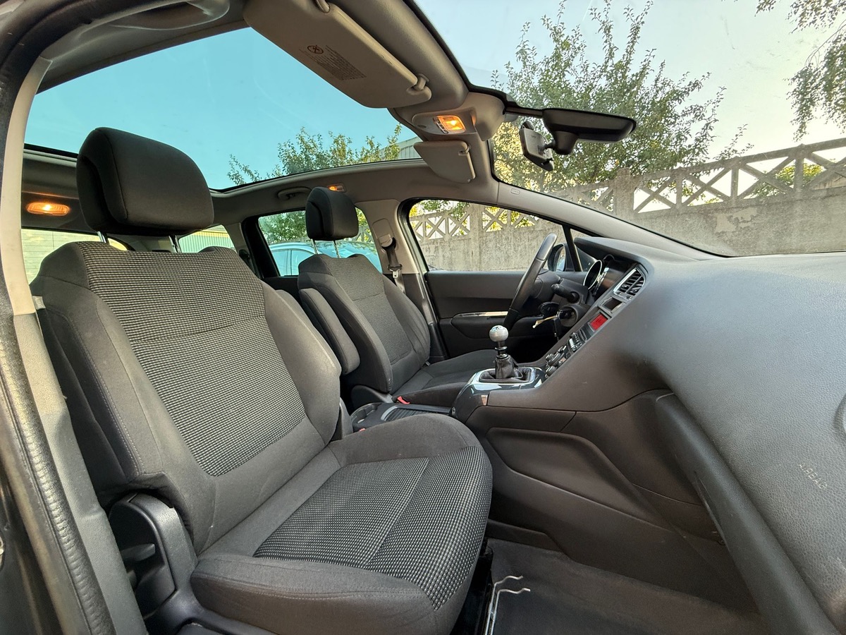 Peugeot 5008 1.6 HDI 112 CV style 1er main 7 place 4XCBLeut