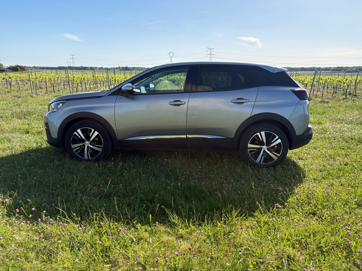 Peugeot 3008 1.5 bhdi - 130CV - ALLURE