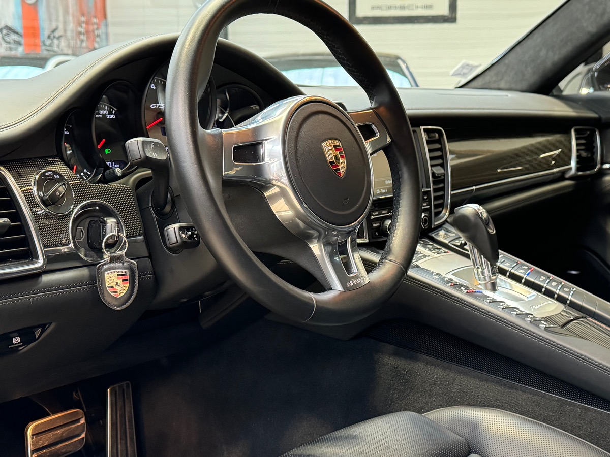 Porsche Panamera GTS 4.8 V8 PDK 430CV FRANCE P