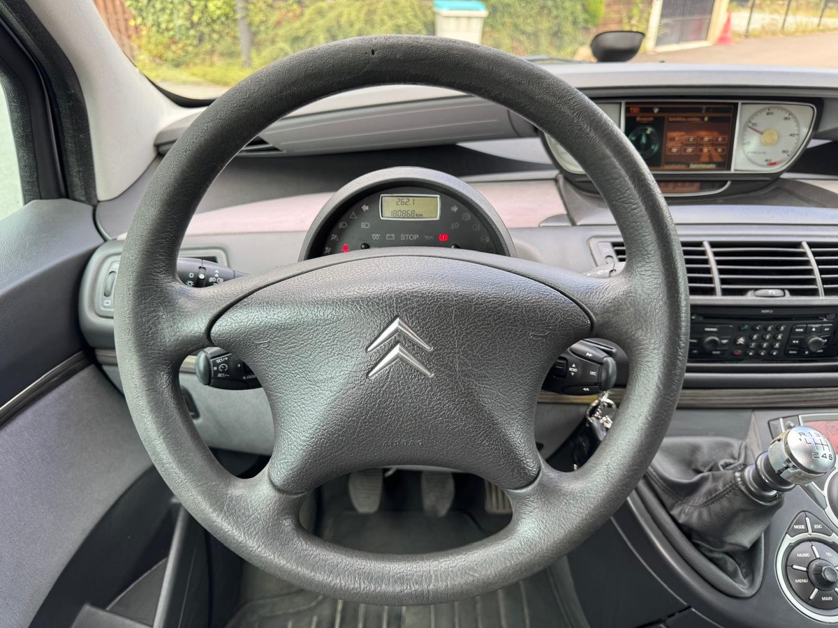 Citroën C8 2.0 HDI 120- 7 Places- Distribution neuve
