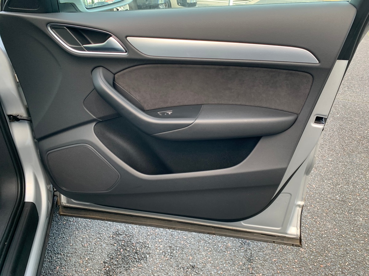 Audi Q3 177 | Sport design | Radar stationnement avant arriére | Régulateur vitesse | Attelage | Gps