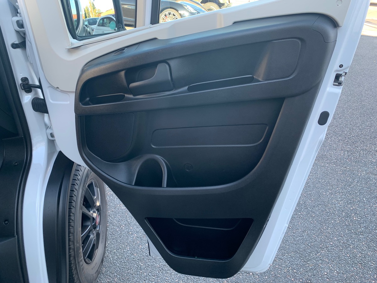 Fiat CHALLENGER 140 ch | OPEN EDITION | Panneau solaire | Batterie lithium 100A | Car Play