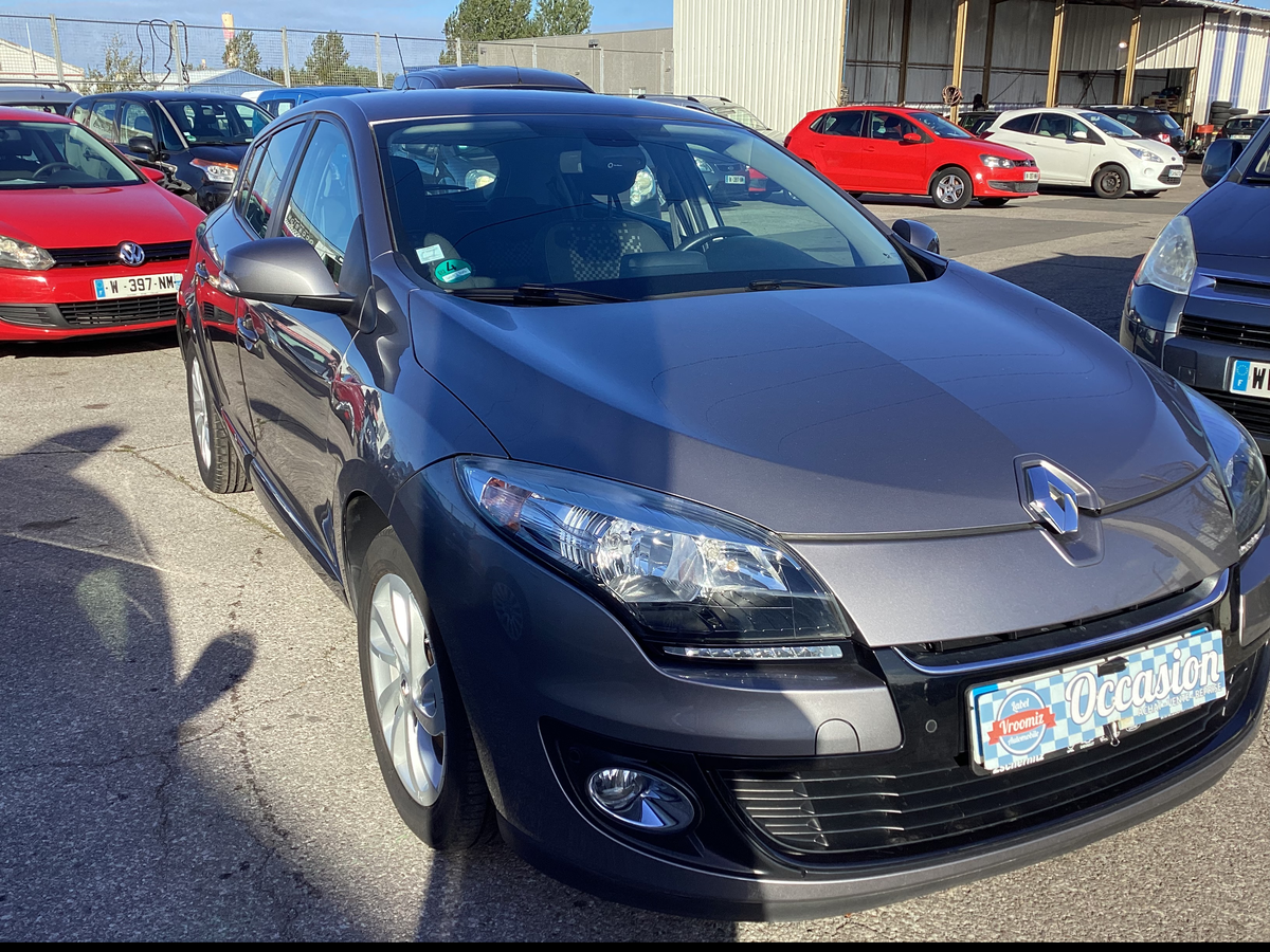 RENAULT Megane 1.2 Paris