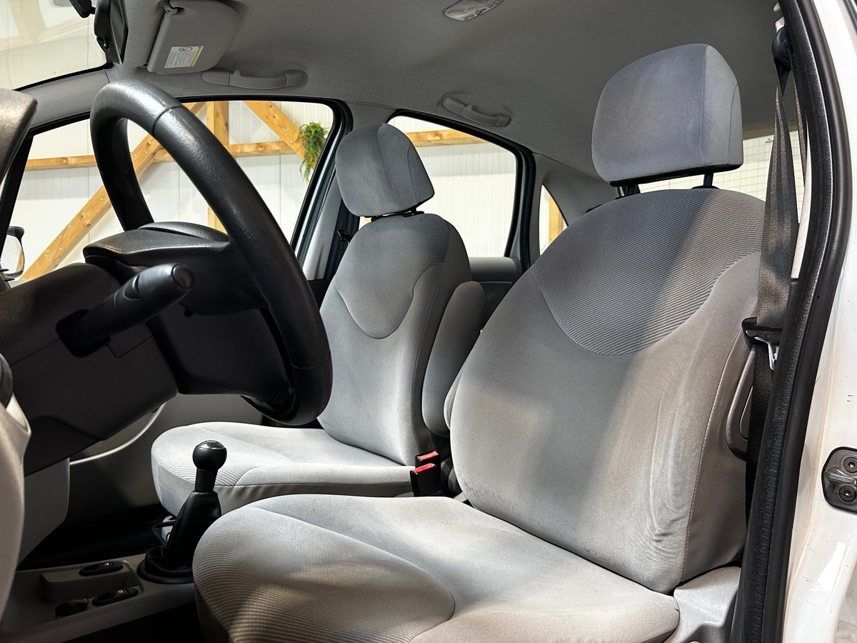 Citroën C3 1.4i 75 cv / 1ERE MAIN / VIDANGE ET DISTRIBUTION NEUVE / GARANTIE
