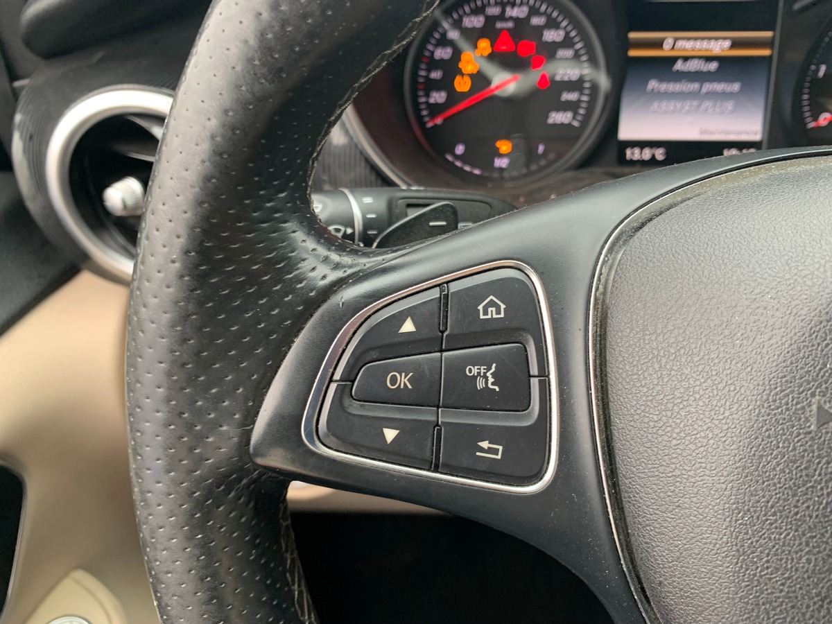 Mercedes-Benz Classe V 190 ch | Attelage | Caméra de recul | Avertisseur angles morts | 6 Places