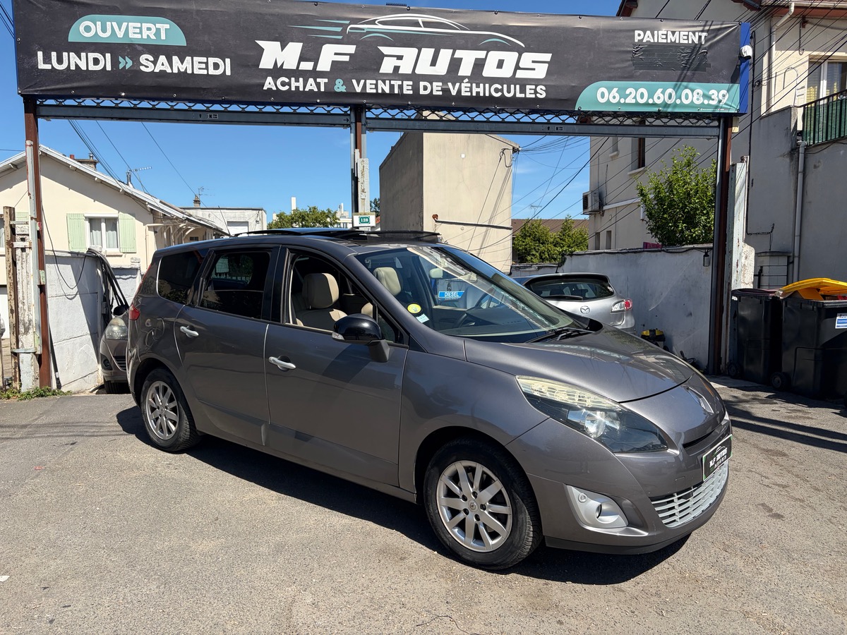 RENAULT Scenic