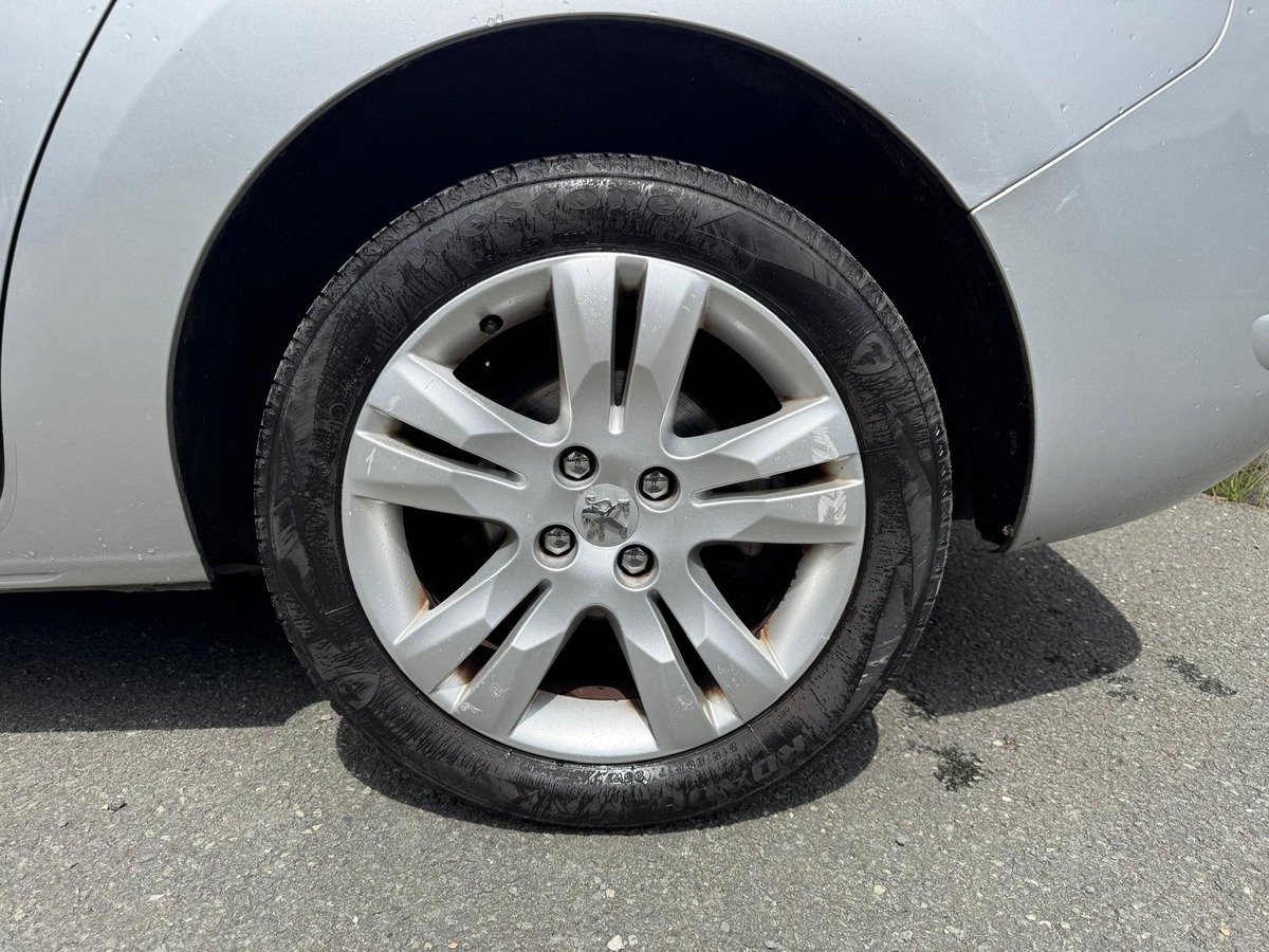 Peugeot 5008 1.6 hdi 110cv 7 places Allure - Garantie