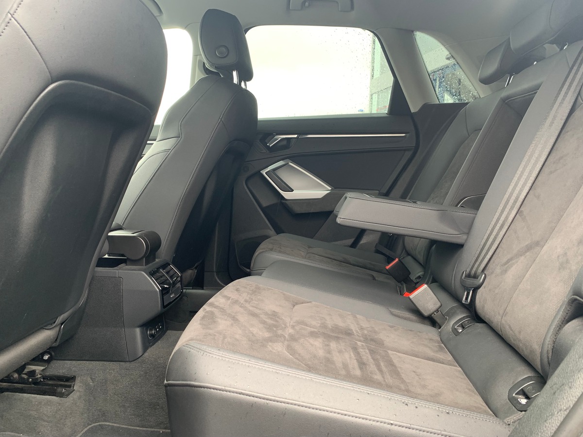 Audi Q3 190 ch | DESIGN LUXE QUATTRO | Systéme d'accés et démarrage sans clé | Régulateur de vitesse