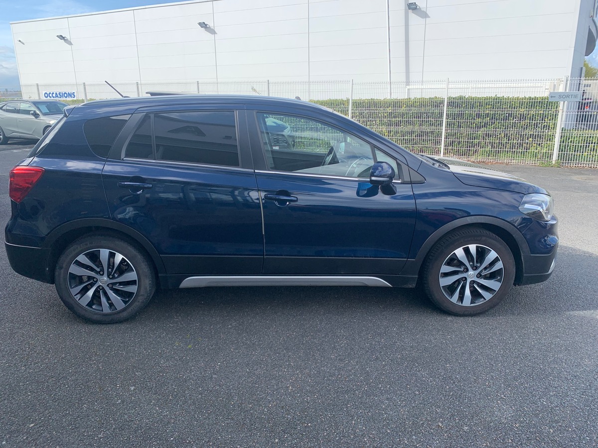 Suzuki SX4 S-Cross 140 | Style | Toit ouvrant panoramique | Régulateur vitesse adaptatif | Caméra