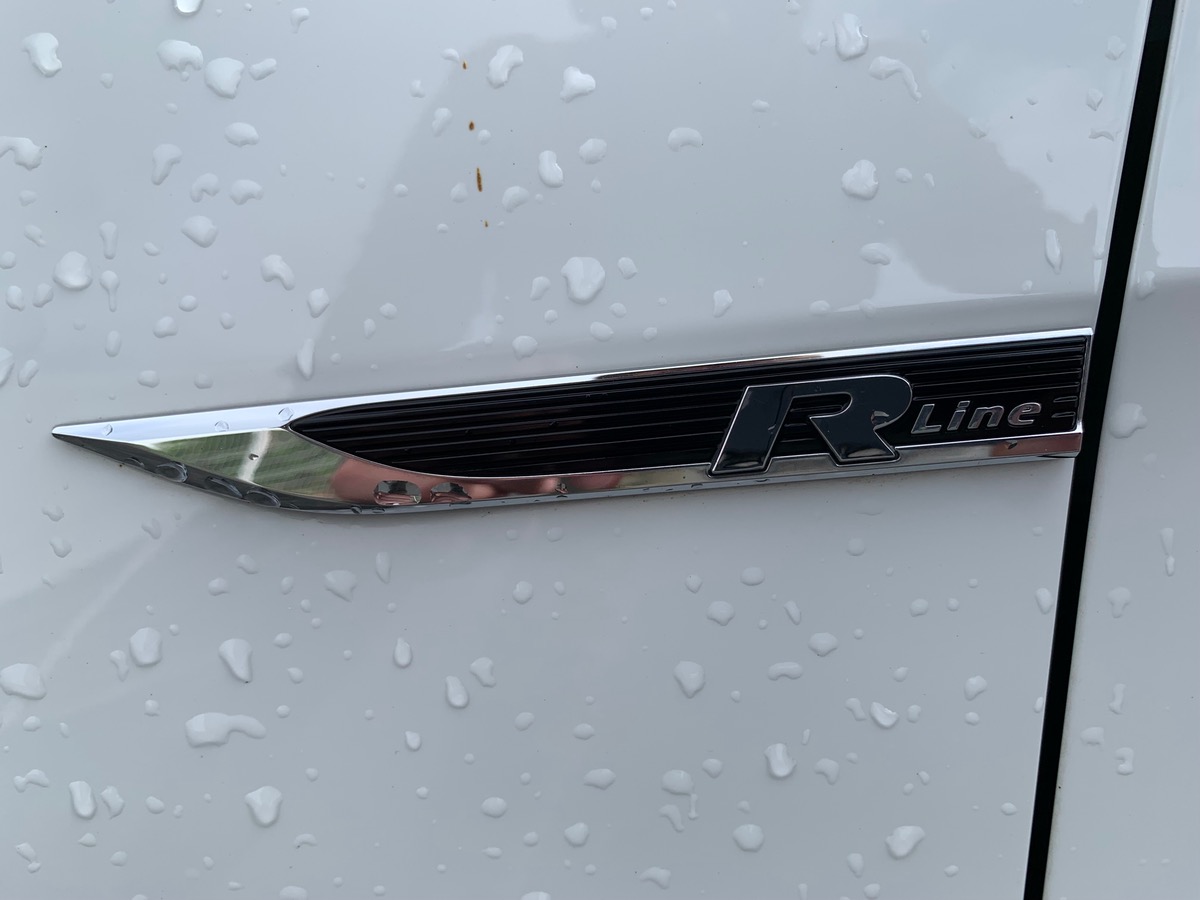 Volkswagen Golf VII 1.5 TSI 150 | Carat | Pack sport R-Line extérieur | Feux xénon | Caméra de Recul