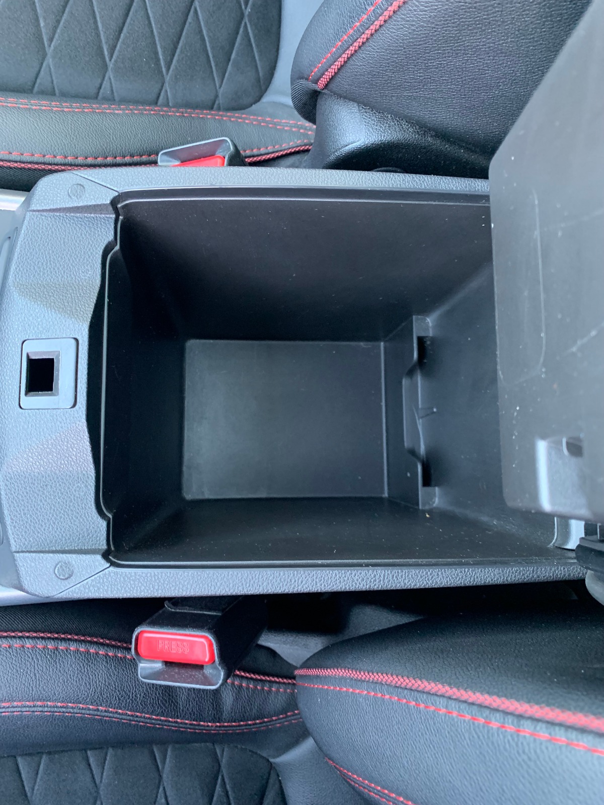 RENAULT Kadjar 150 ch | Black Edition SL | 4WD | Toit Panoramique | Caméra recul | Attelage | BOSE