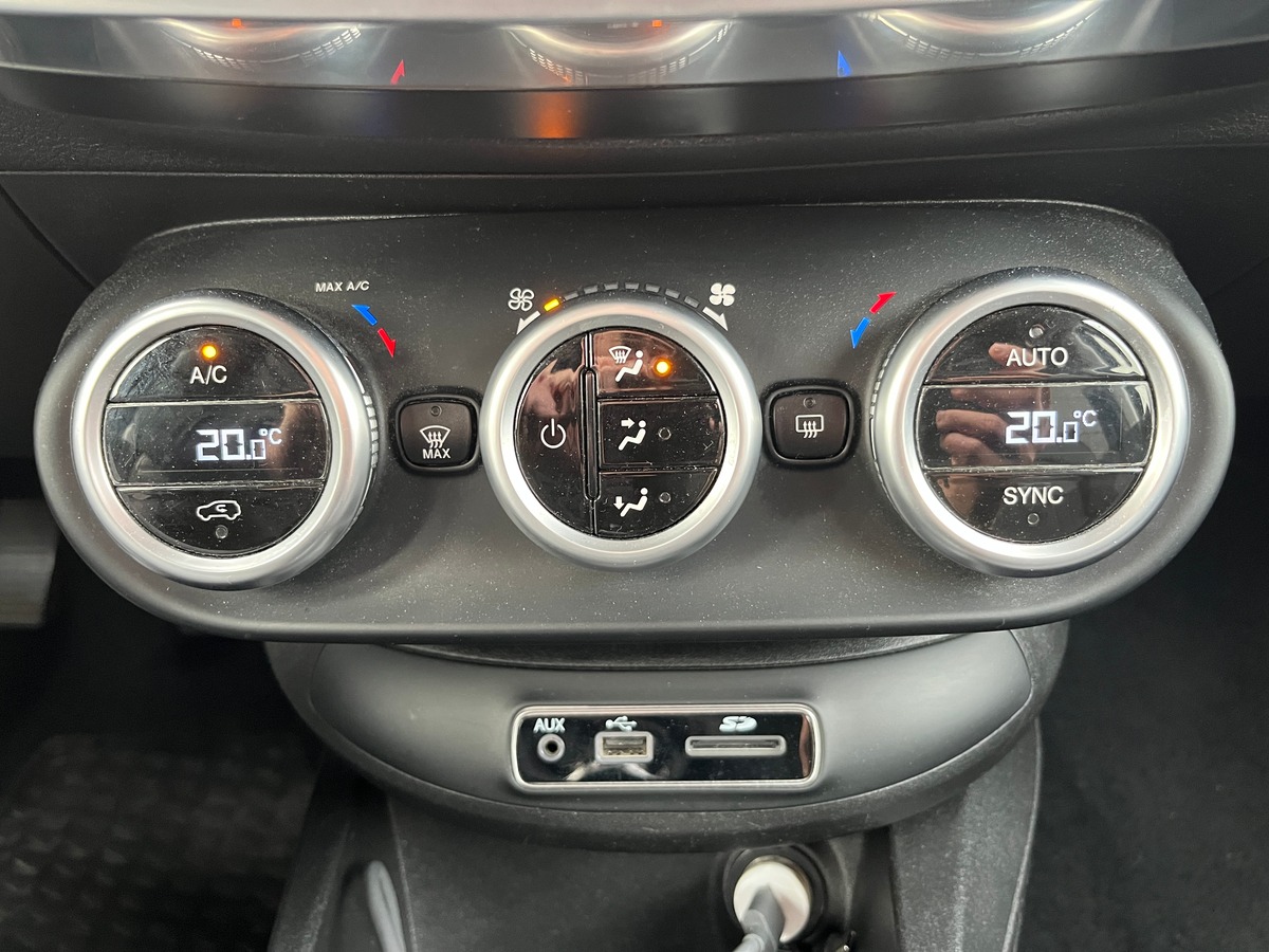 Fiat 500X 1.6 JTD 120ch LOUNGE, RADAR DE RECUL, GPS, REGULATEUR, LIMITEUR, FEUX AUTOMATIQUE