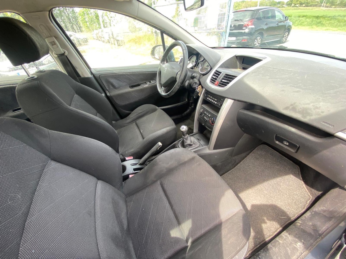 Peugeot 207 1.6 hdi 90cv 1ere main 244055km