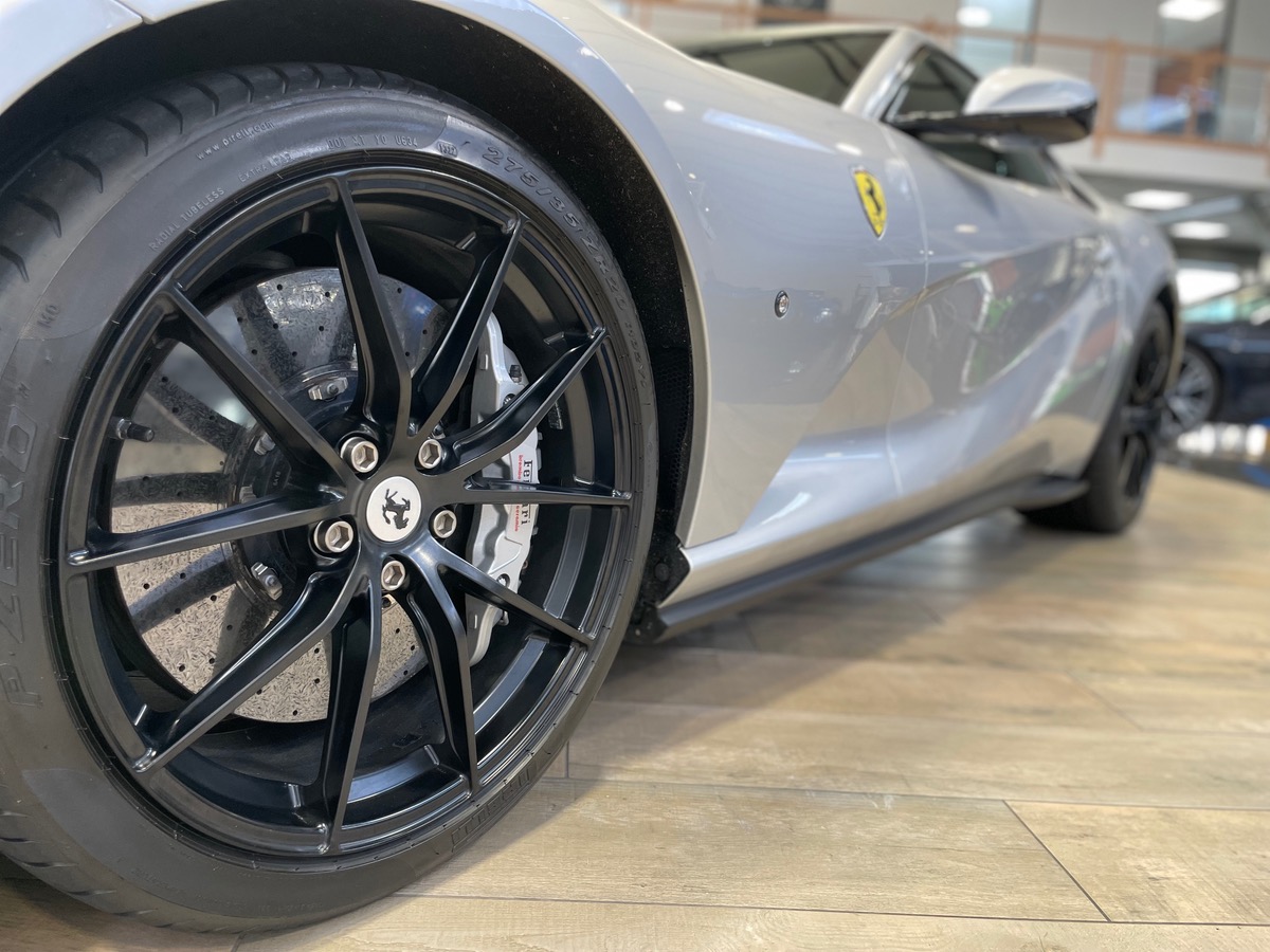 Ferrari 812 SUPERFAST 6.5 V12 800CV - FRANCAISE 