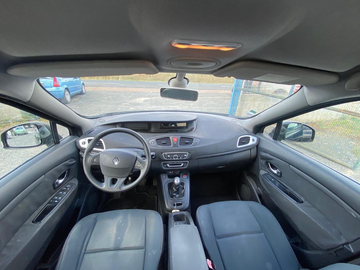 RENAULT Scenic III 1.5 dci 95cv 1ère main 