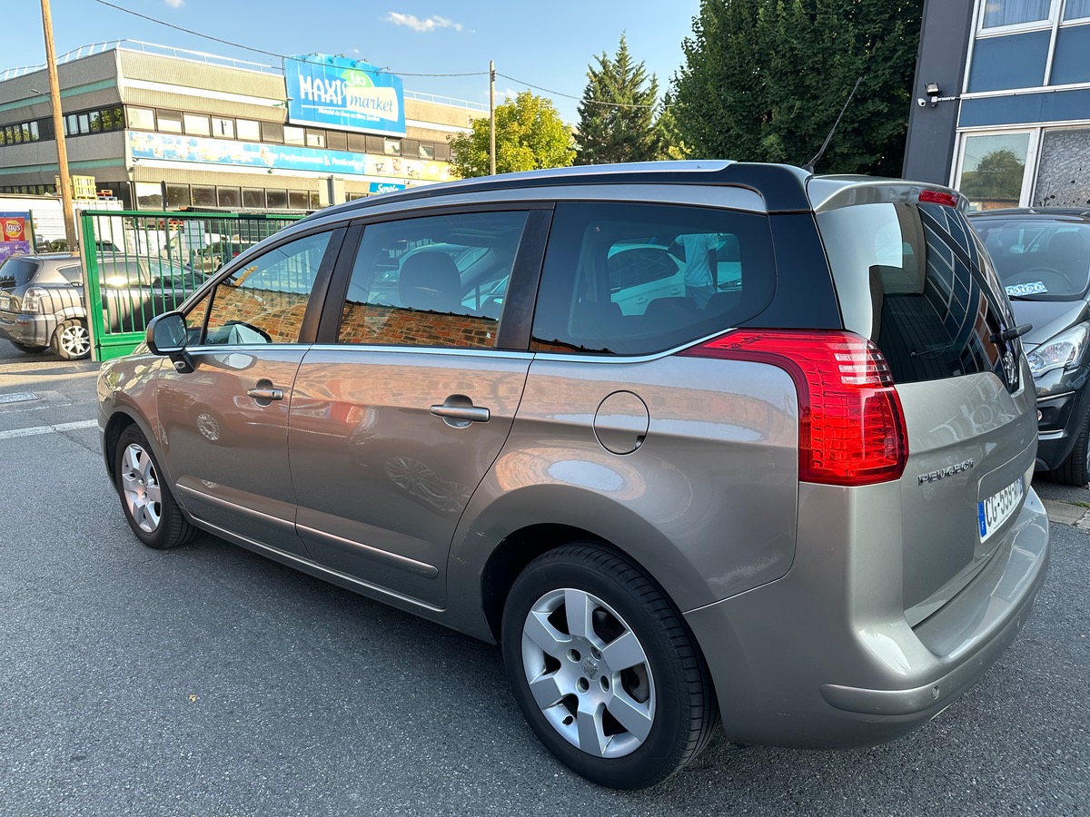 Peugeot 5008 1.6 HDI 112 CV 1er main 4XCBL