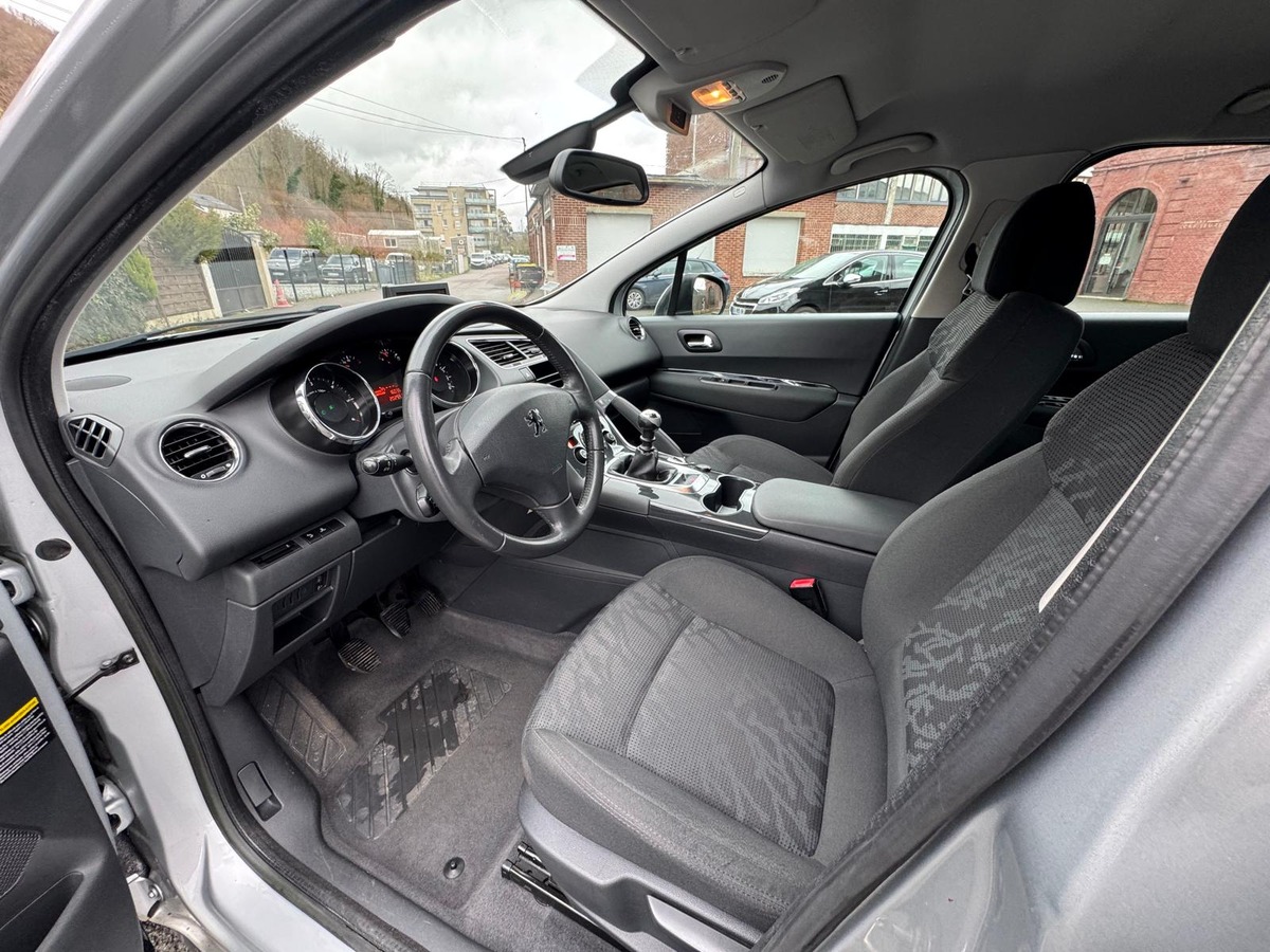 Peugeot 3008 1.6 HDi Access - ATTELAGE - Révisé - Garantie