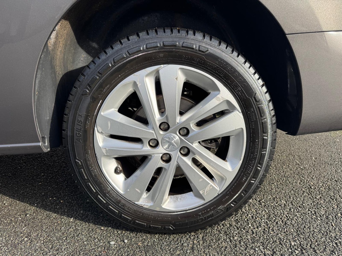 Peugeot Expert 2.0 blue-hdi 177cv EAT8 Fourgon Long - Première main