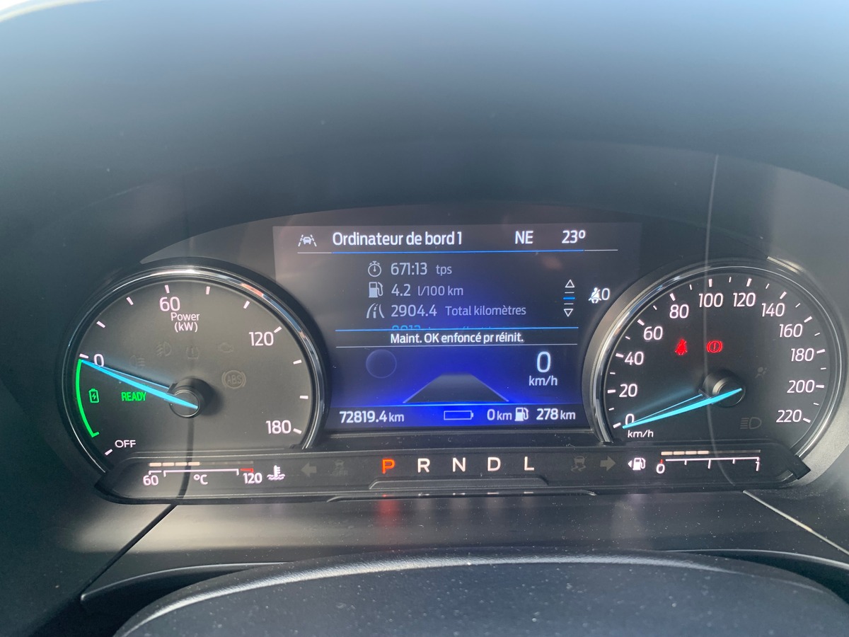 Ford Kuga 225 ch | 2.5 PHEV | Titanium | Apple car Play | Radar de stationnement avant et arriére