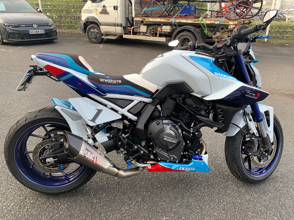 Suzuki GSX800 Dernière révision constructeur à 1131 kms en 03/2025