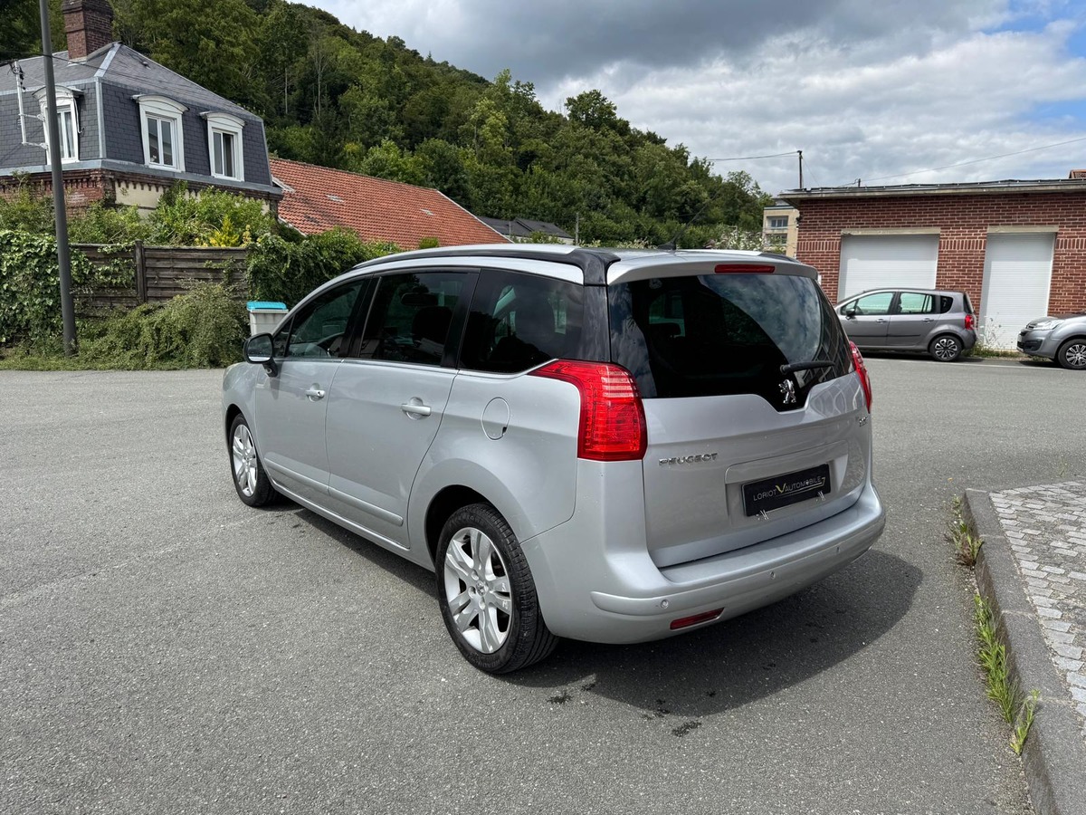 Peugeot 5008 1.6 hdi 110cv 7 places Allure - Garantie