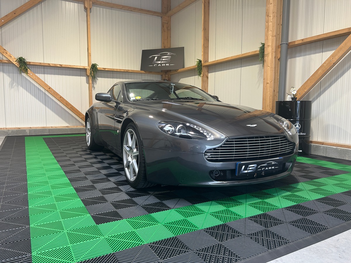 Aston Martin V8 Vantage 4.3 385 cv Boîte auto - Vidange Ok - Suivi Aston Martin