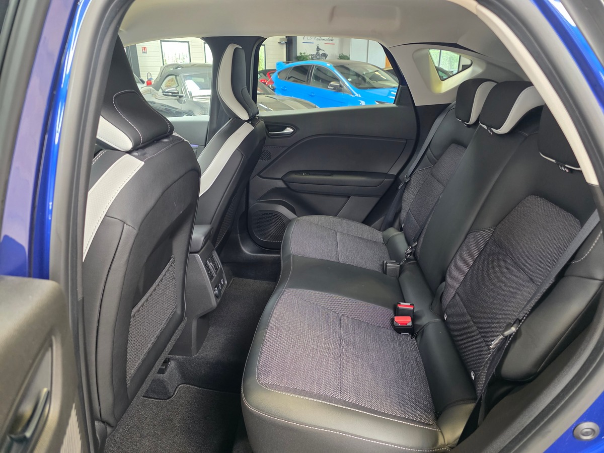 RENAULT Captur II 1.3 MILD HYBRID 140 EVOLUTION EDC // 5500KMS / CAMERA A
