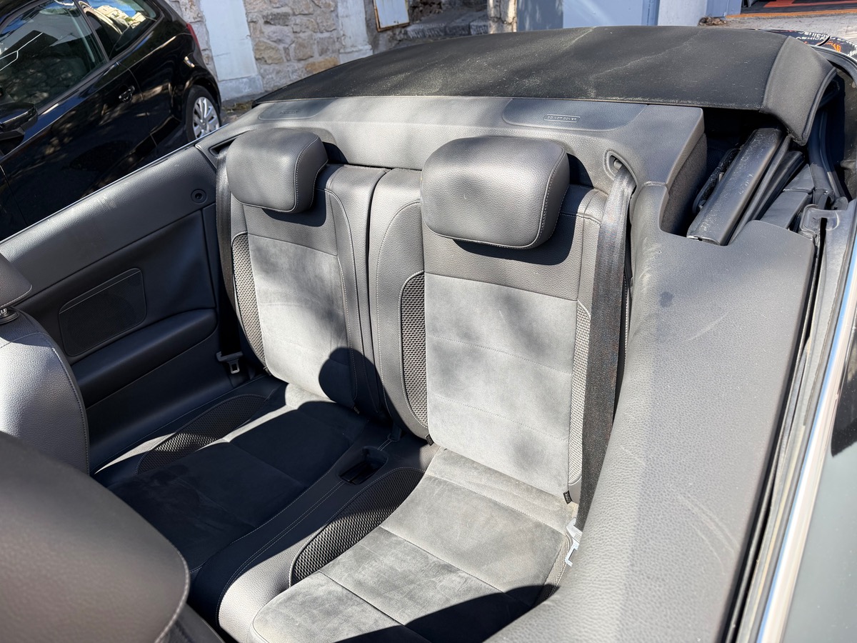 Volkswagen Golf VI CABRIOLET 1.6 TDI 105 CV / Carat / intérieur Cuir Alcantara/ Radar Arr et Avt