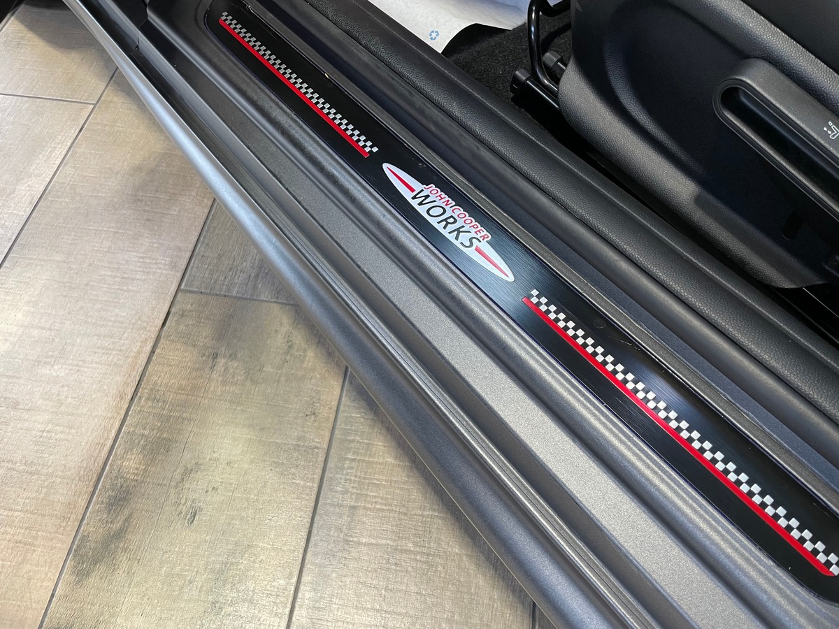Mini Mini F56 John Cooper Works 231 JCW Gris Mat q