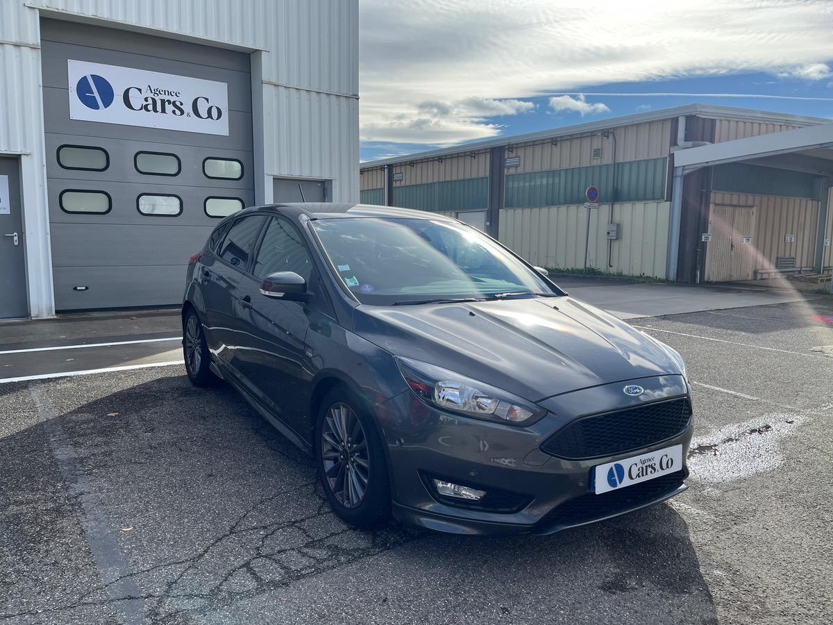 Ford Focus 1.0 Ecoboost 125ch ST LINE, Caméra de recul,  GPS, radars AV et AR, Clim Auto bizone
