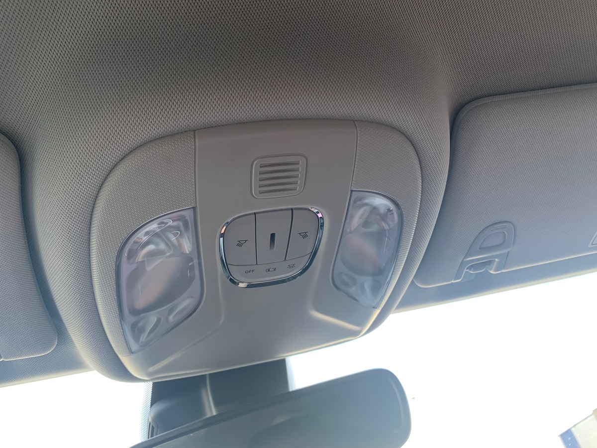 Jeep Compass 130 | (2) 1.6 MJET | Night Eagle | Attelage | GPS | Régulateur vitesse | Apple car Play