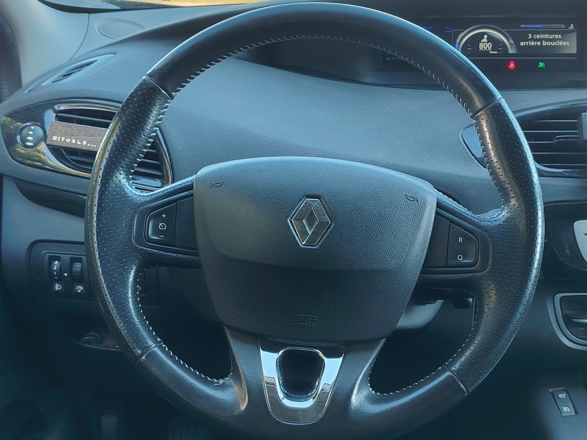 RENAULT Grand Scenic Grand Scenic 1.2 TCe 130ch energy Bose Euro6 7 places