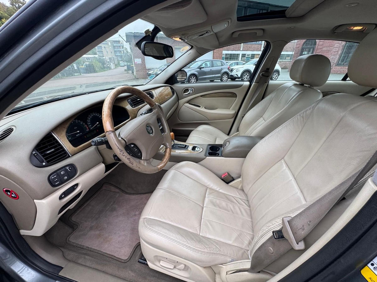Jaguar S-Type 4.2 V8 Executive 298cv -Boite automatique