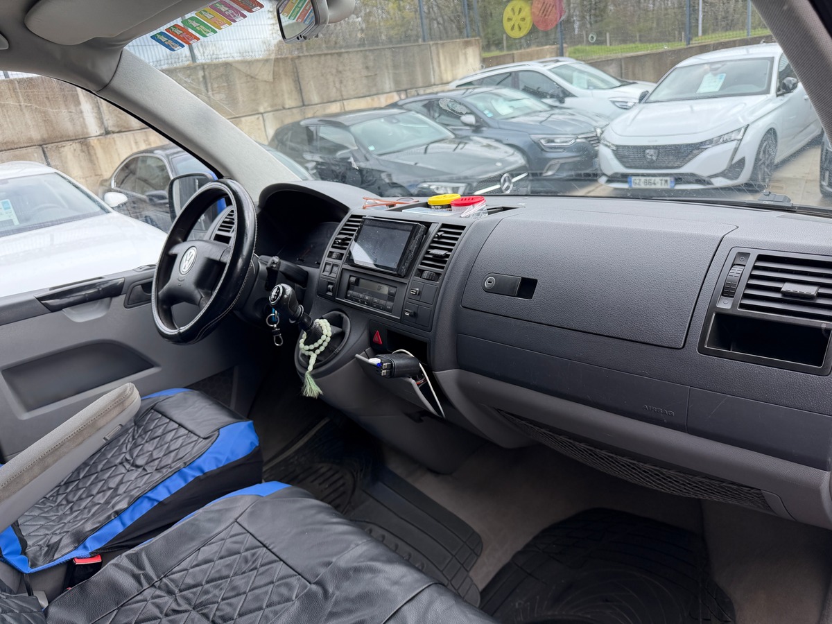 Volkswagen Transporter CARAVELLE 2.5 TDI 9 PLACES