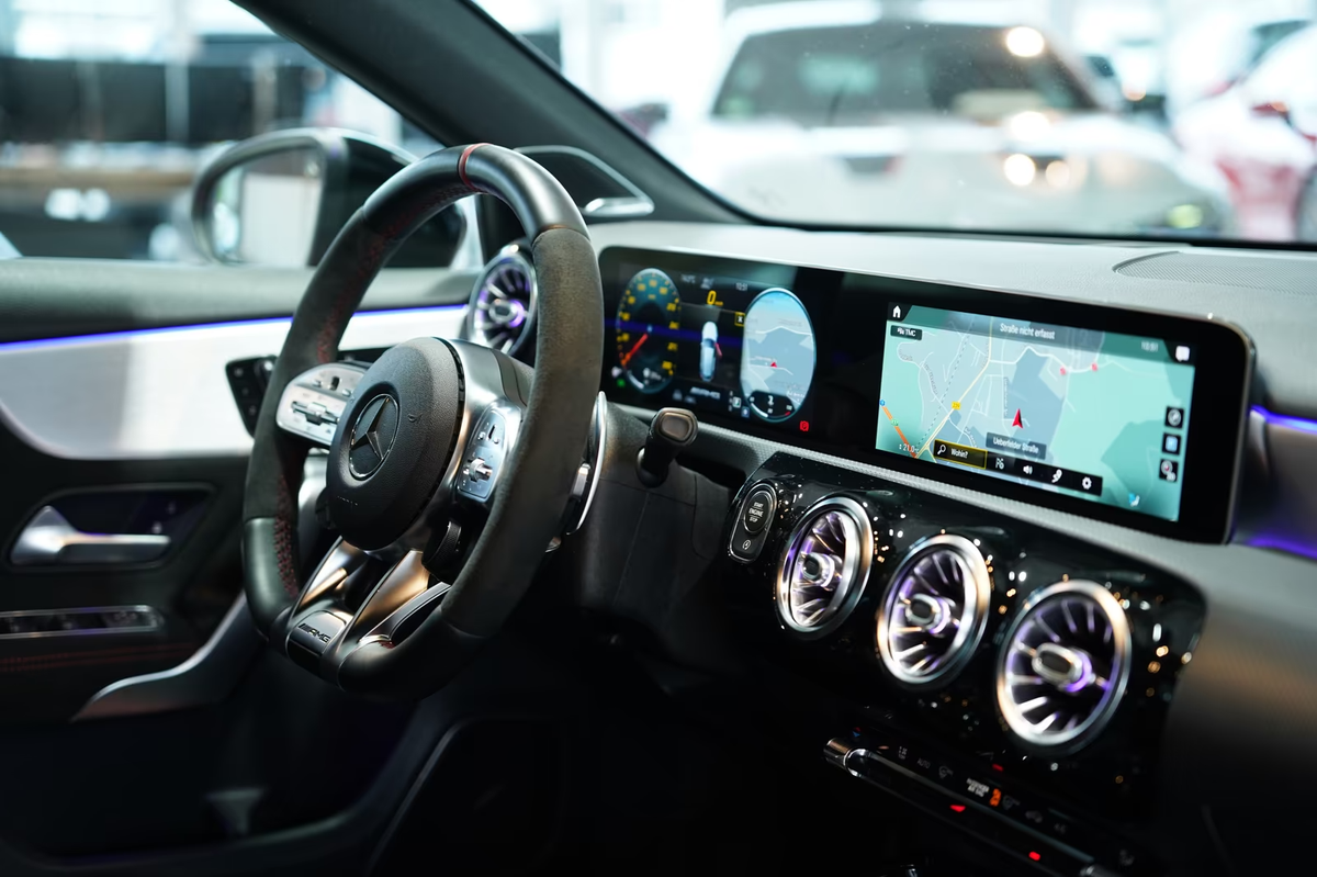 Mercedes-Benz Classe A 45 AMG 421ch S 4Matic+ 8G-DCT Speedshift AMG/Burmester/Caméra