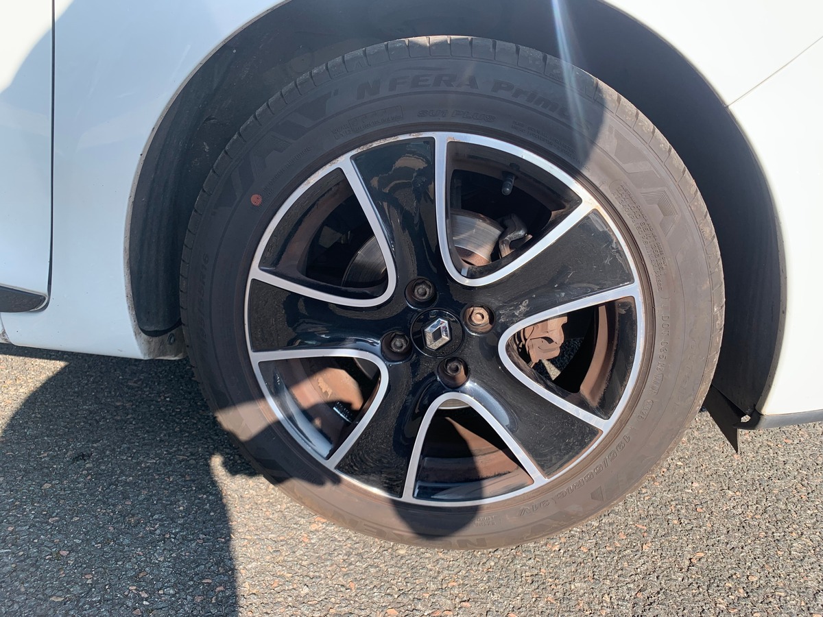 RENAULT Clio IV 75 chevaux | Limited | Caméra de recul | GPS | Bluetooth | Régulateur de vitesse