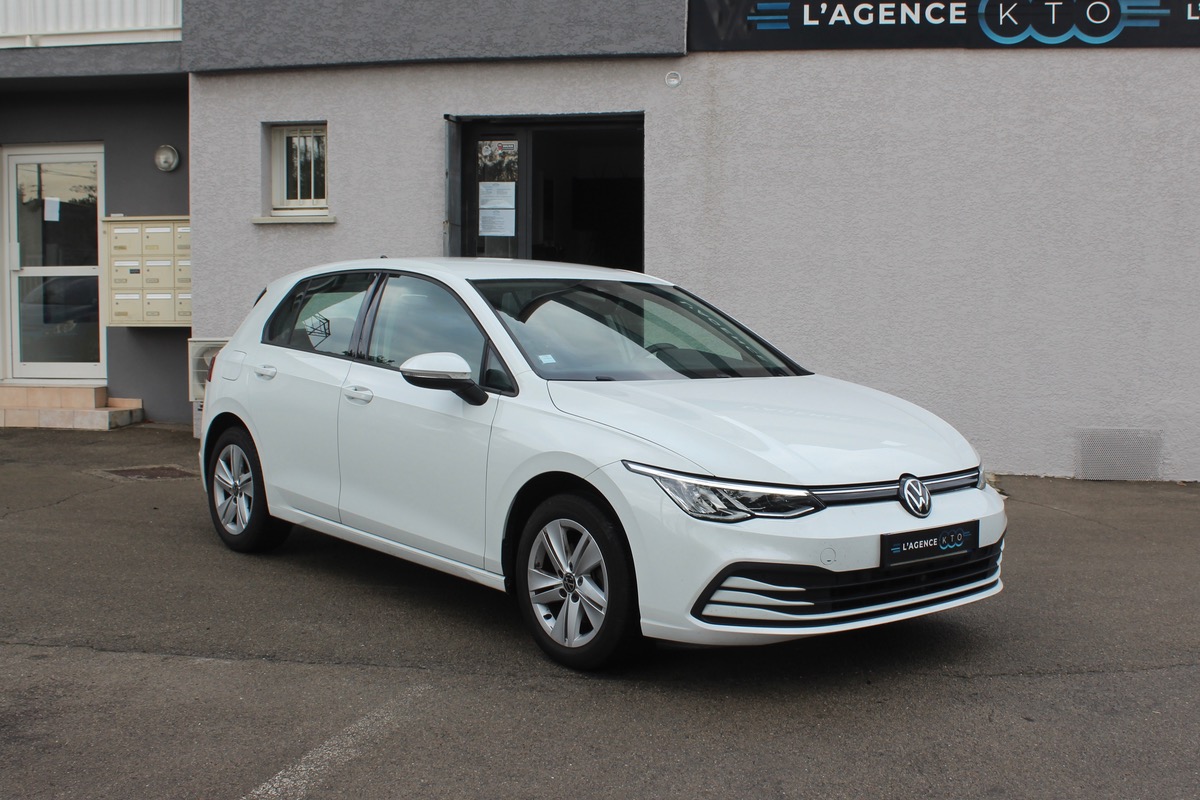 Volkswagen Golf 8 2.0 TDI SCR 115 ch LIFE BUSINESS 1ST / CARPLAY + CLIM AUTO