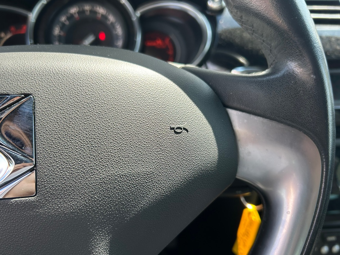Citroën DS3 SoChic 1.6 hdi 92
