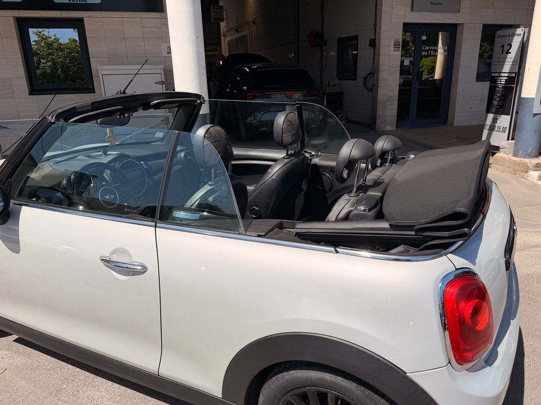 Mini Cooper D Cabriolet 1.5 d DCT7 116 cv