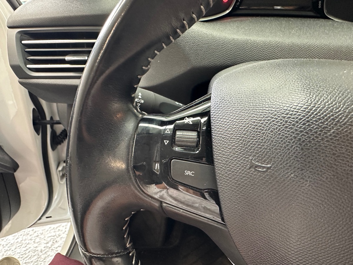 Peugeot 308 SW II (2) SW 1.5 BLUEHDI 100cv S&S STYLE