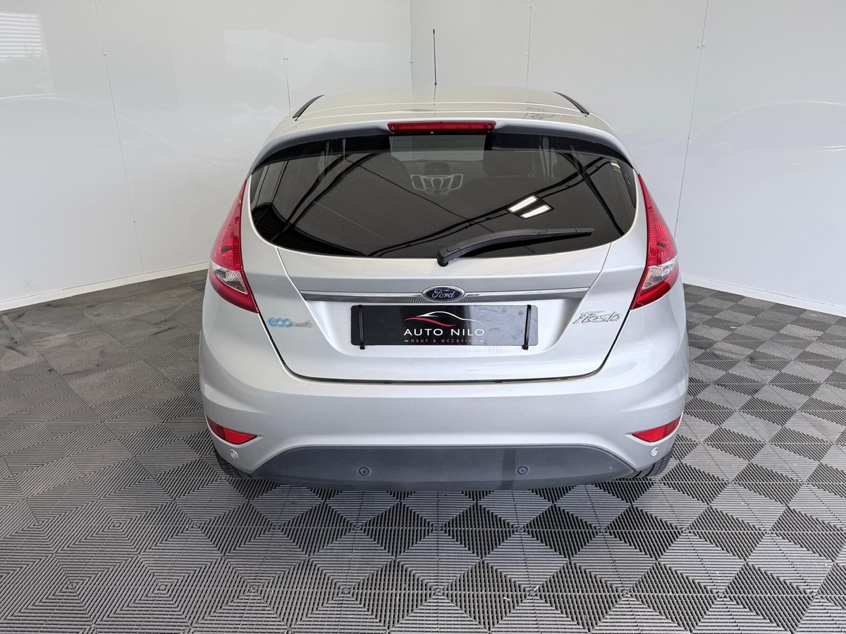 Ford Fiesta 1.6 TDCI 95   Titanium  Première main