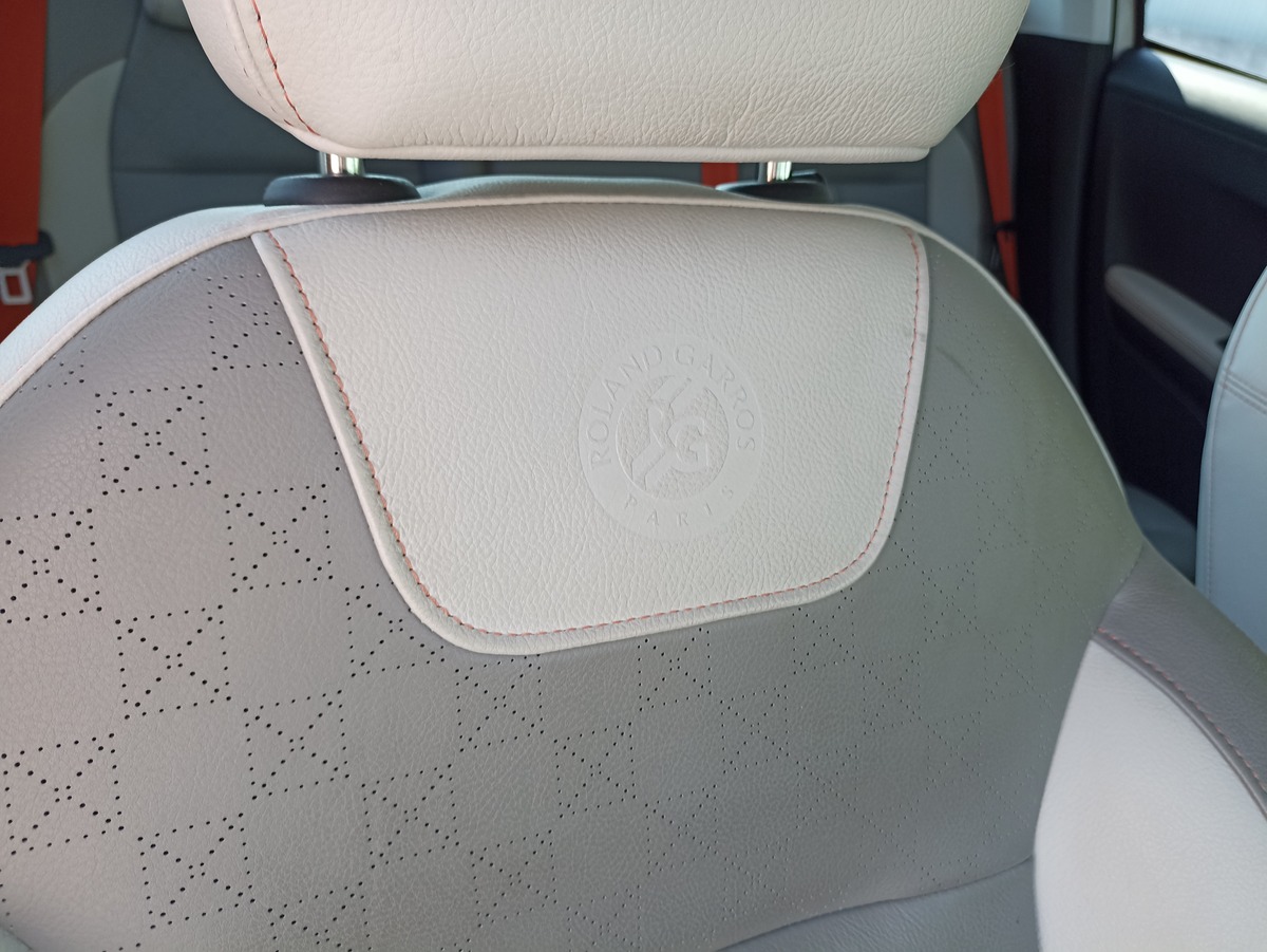 Peugeot 208 1.6 HDI 115 ROLLAND GARROS