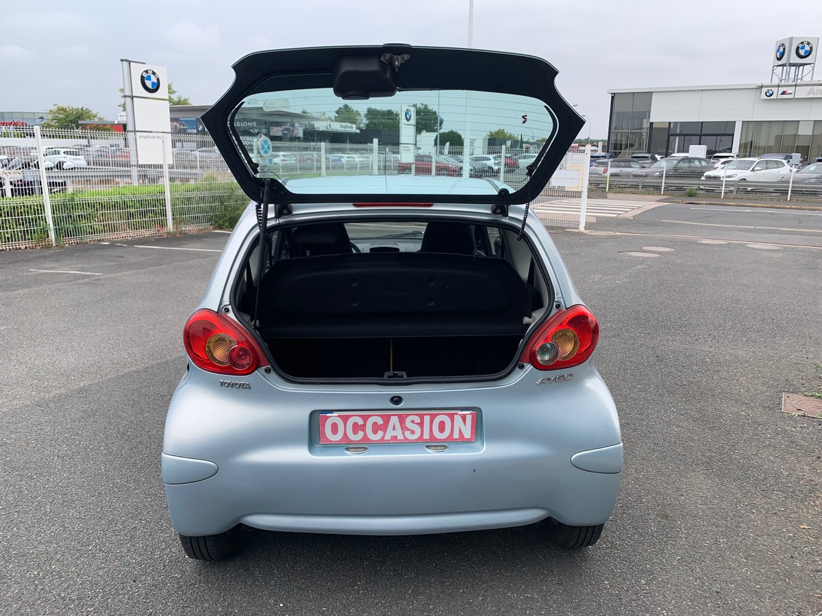 Toyota Aygo SPORT | 68 ch | Climatisation | Jantes alu | ABS | Phares antibrouillard