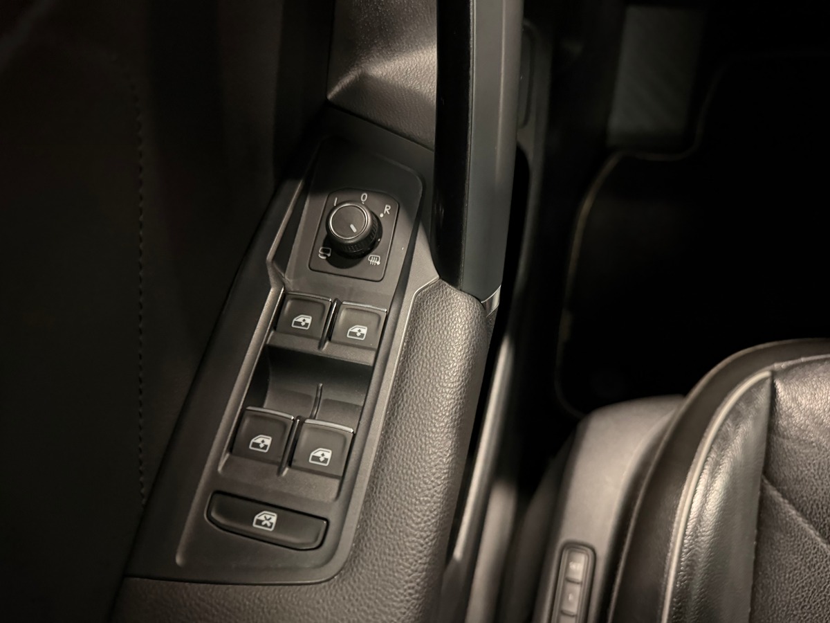Volkswagen Tiguan ALLSPACE 2.0 tdi 4 MOTION CARAT FULL CockPit / Toit Panoramique Ouvrant