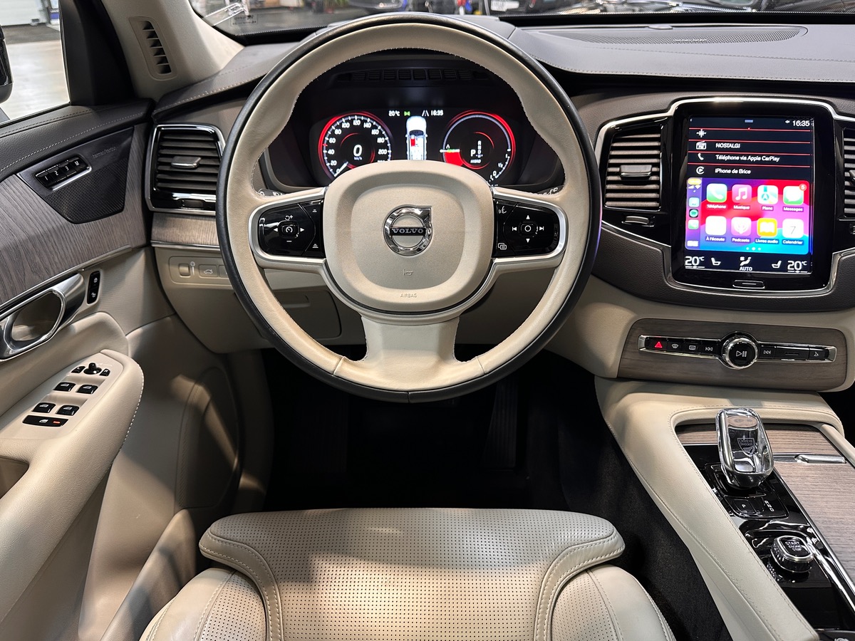 Volvo XC90 T8 Recharge Inscription Luxe AWD - 7 PLACES - 1ère Main - Attelage - FULL OPTIONS