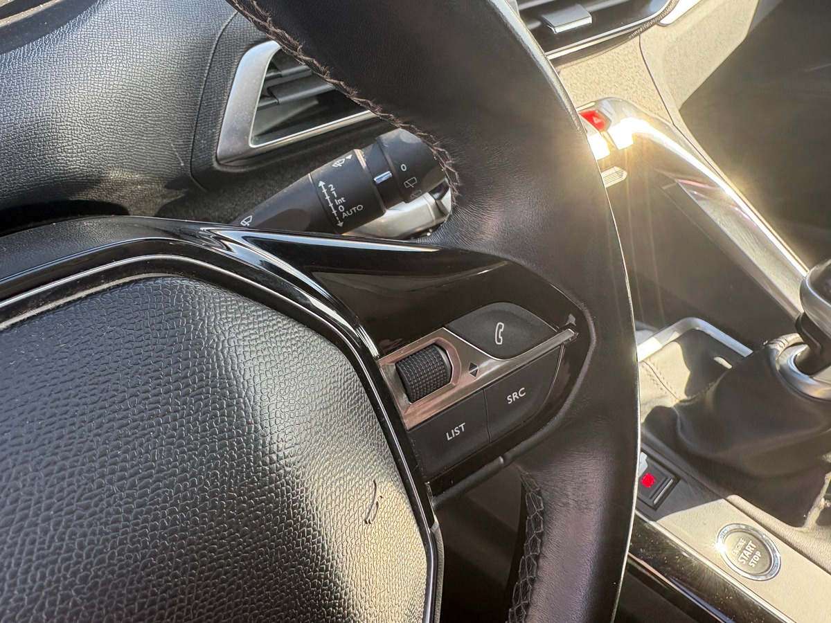 Peugeot 3008 1.5 bhdi - 130CV - ALLURE